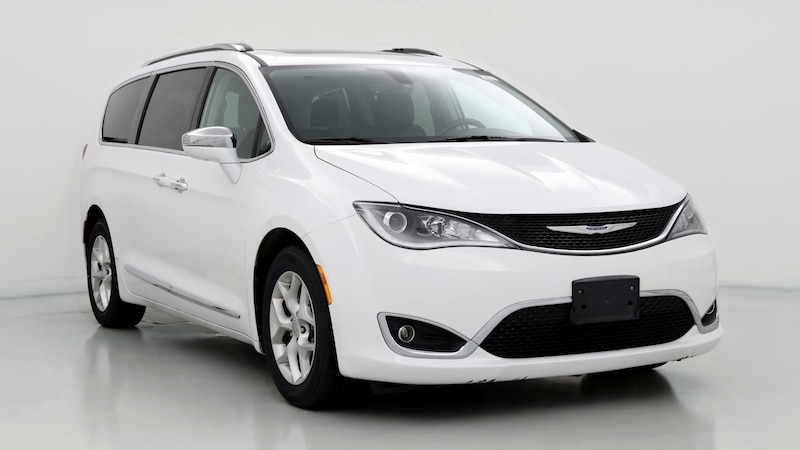 2020 Chrysler Pacifica Limited Hero Image