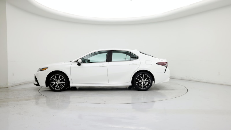 2021 Toyota Camry SE 3