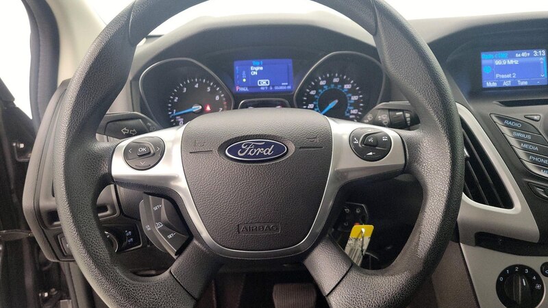 2014 Ford Focus SE 10