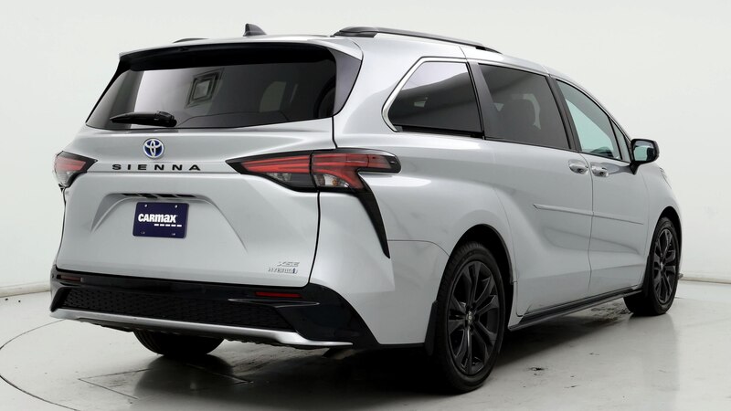 2023 Toyota Sienna XSE 8