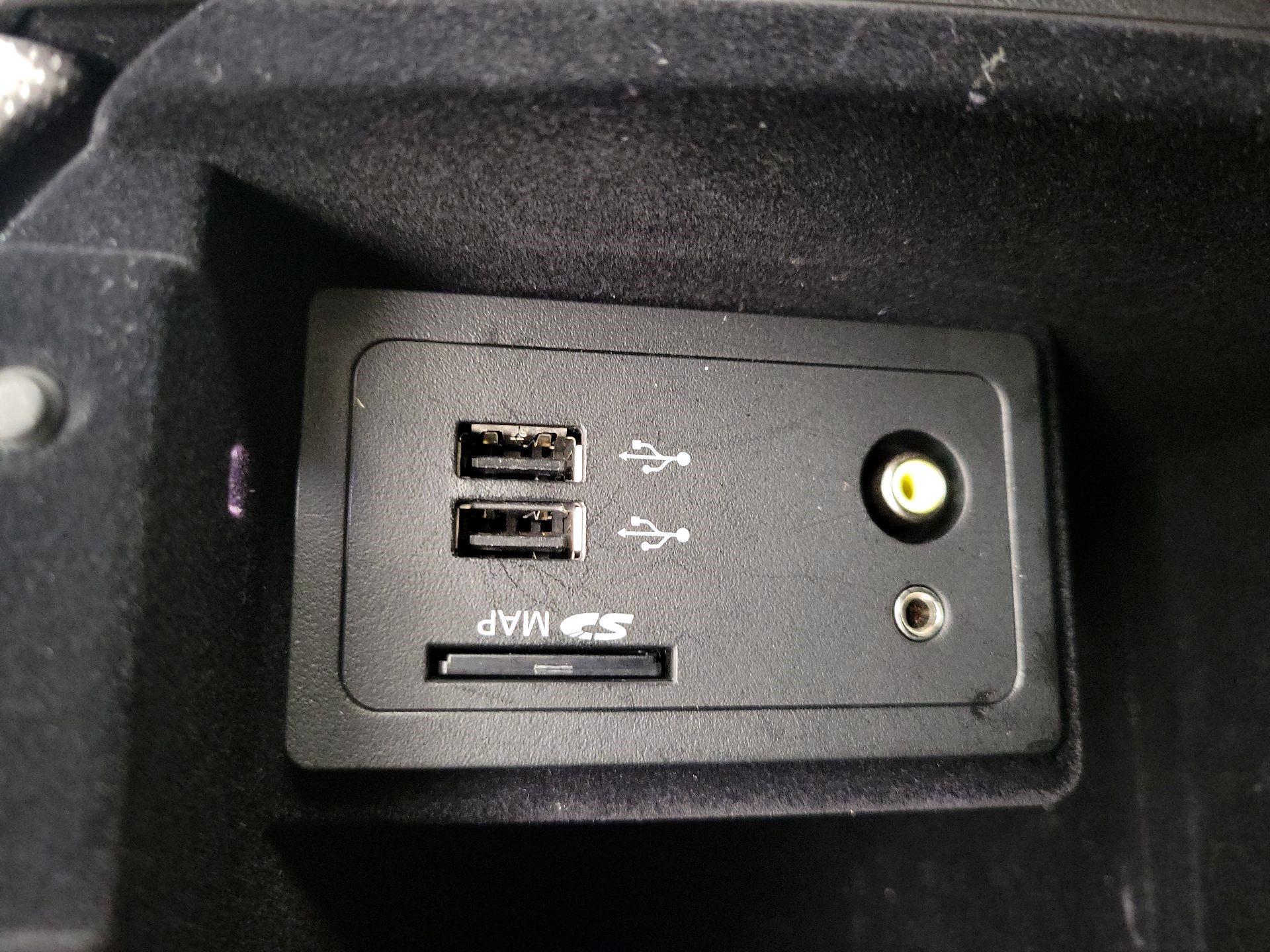 Thumbnail: 2016 INFINITI  - 19