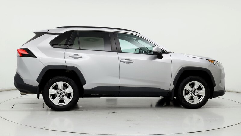 2021 Toyota RAV4 XLE 7