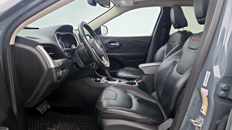2015 Jeep Cherokee Trailhawk 11