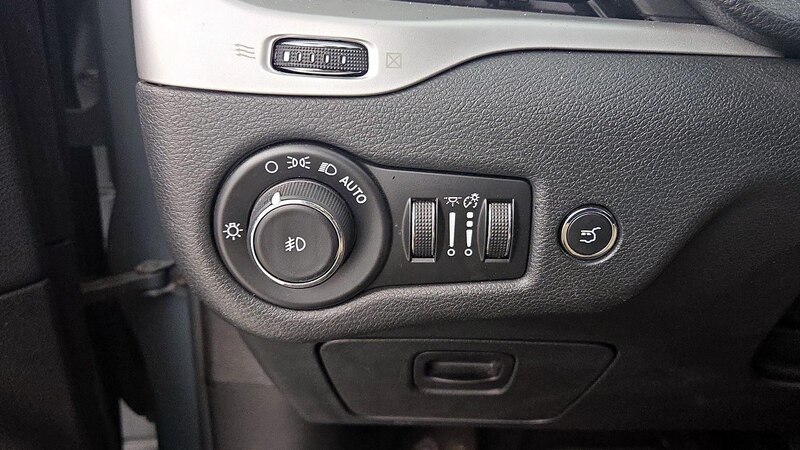 2015 Jeep Cherokee Trailhawk 13