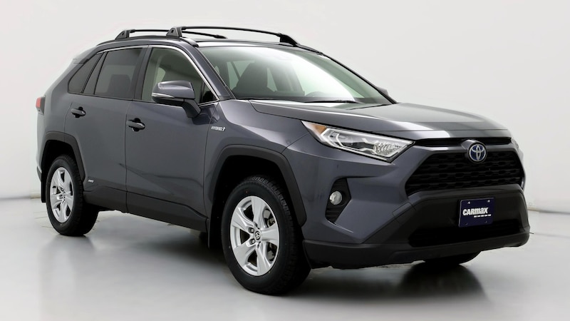 2021 Toyota RAV4 XLE Hero Image