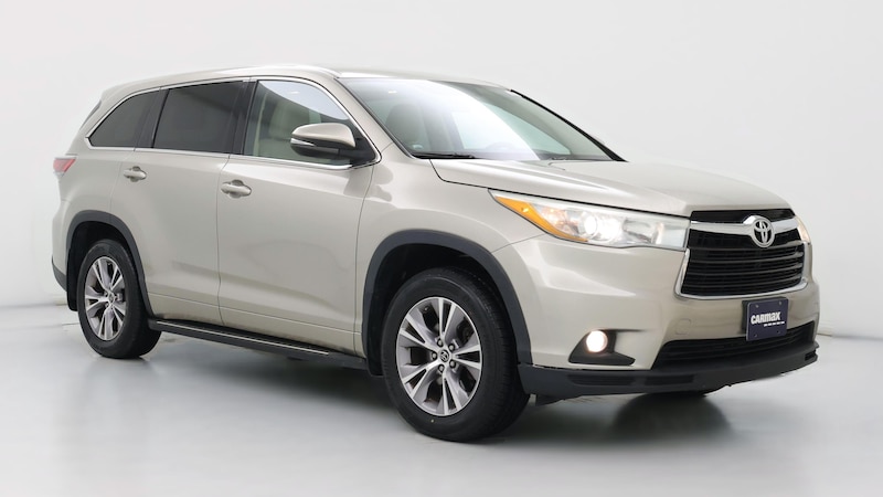 2016 Toyota Highlander Plus Hero Image