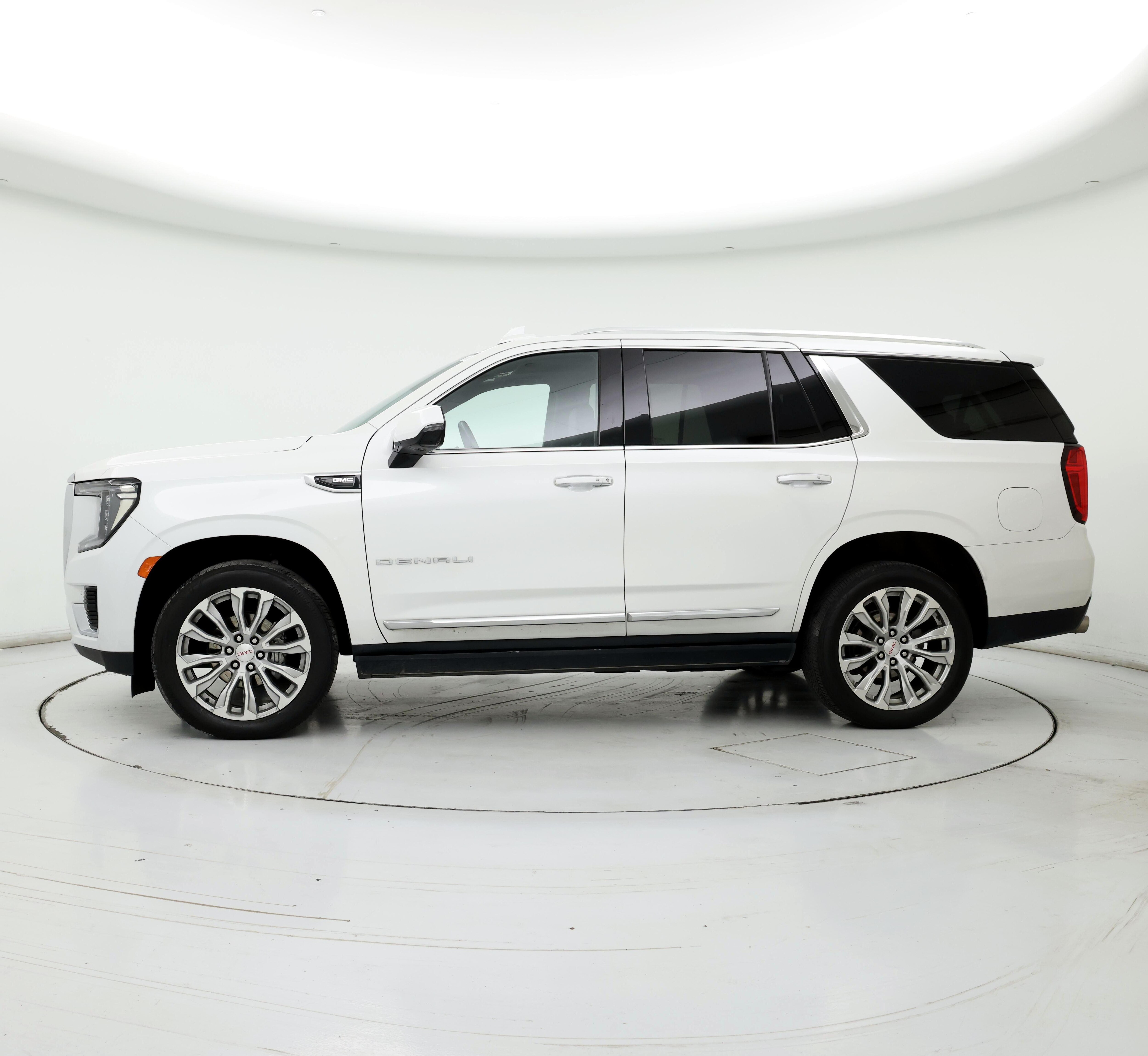 Thumbnail: 2022 GMC Yukon - 3
