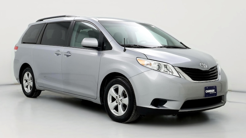 2014 Toyota Sienna LE Hero Image