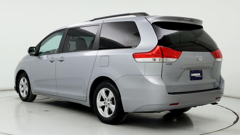 2014 Toyota Sienna LE 2