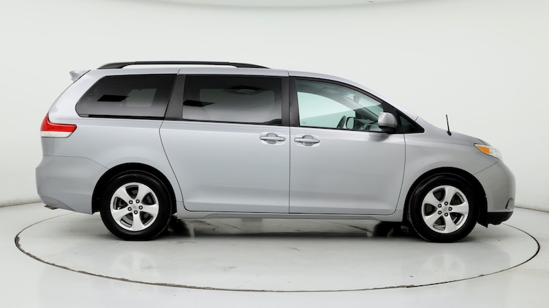 2014 Toyota Sienna LE 7