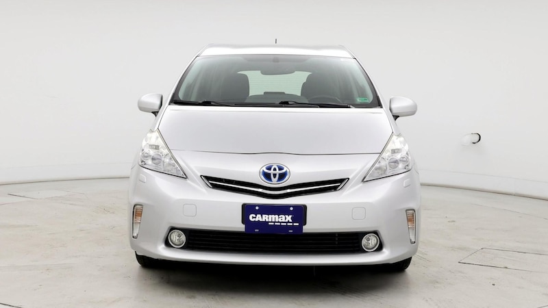 2014 Toyota Prius v Five 5