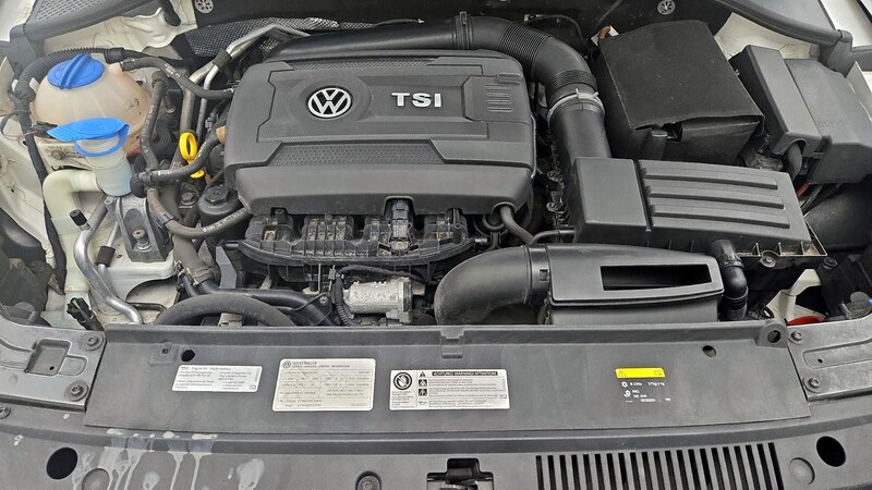 2014 Volkswagen Passat Wolfsburg Edition 19