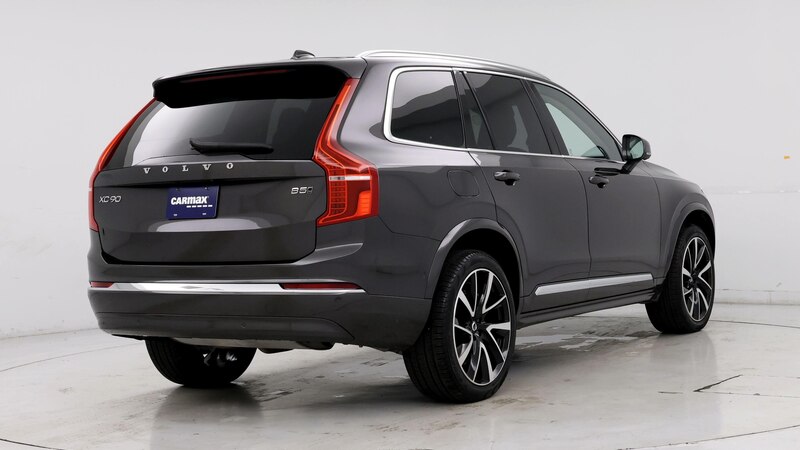 2024 Volvo XC90 B5 Plus 8