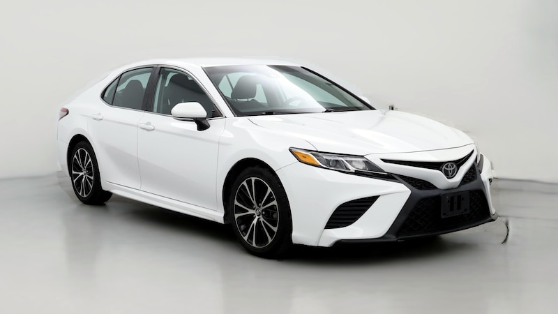 2019 Toyota Camry SE Hero Image