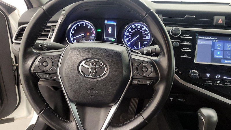 2019 Toyota Camry SE 10