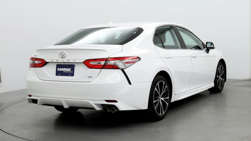 2019 Toyota Camry SE 8