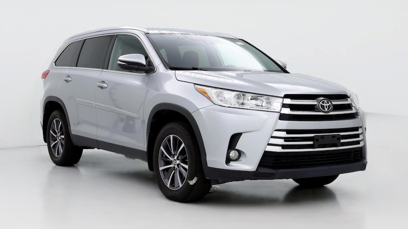 2019 Toyota Highlander XLE Hero Image