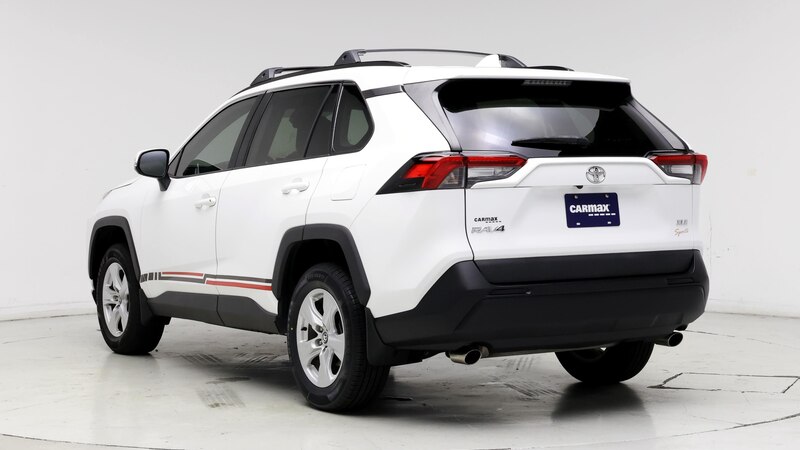 2021 Toyota RAV4 XLE 2