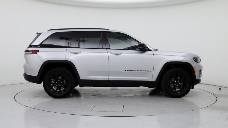 2024 Jeep Grand Cherokee Altitude 7