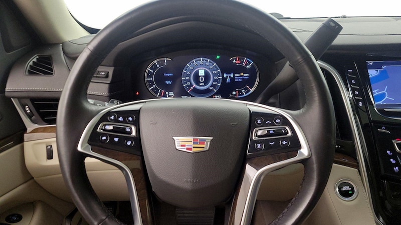 2018 Cadillac Escalade Luxury 10