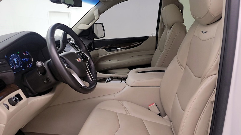 2018 Cadillac Escalade Luxury 11