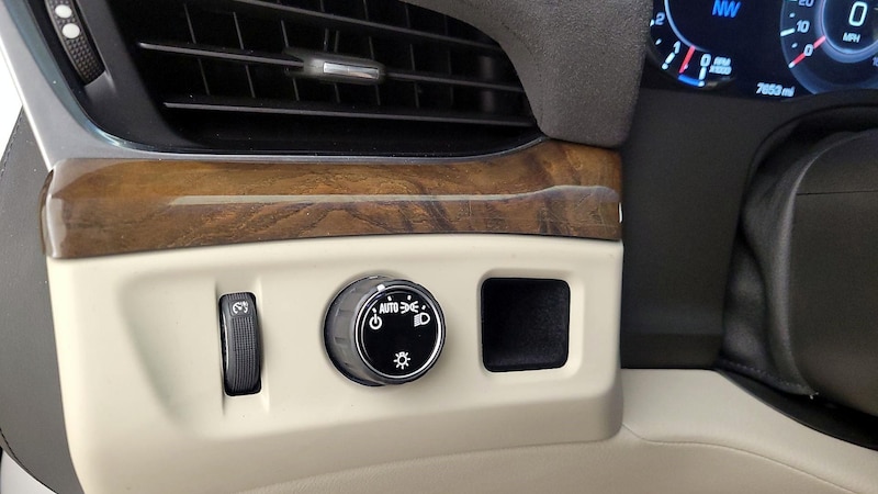 2018 Cadillac Escalade Luxury 13