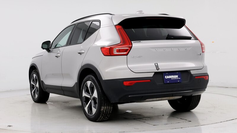 2024 Volvo XC40 B5 Plus 2