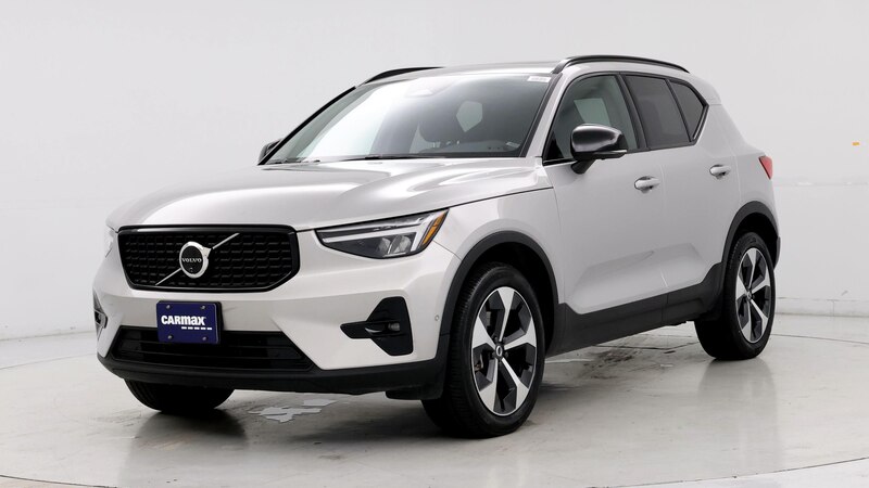 2024 Volvo XC40 B5 Plus 4