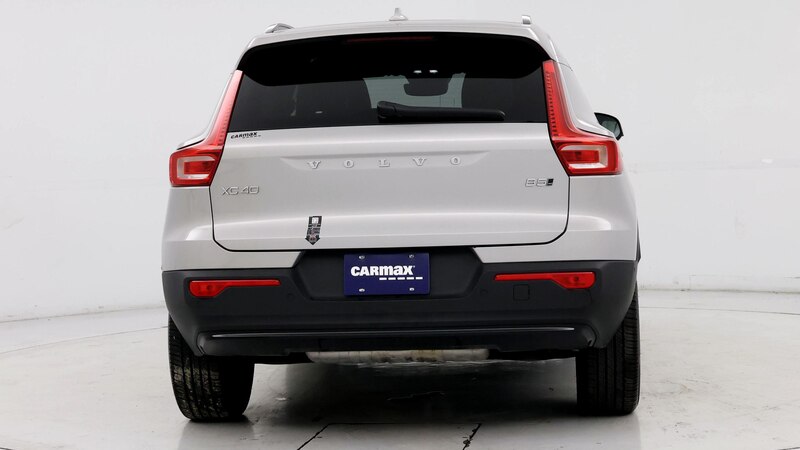 2024 Volvo XC40 B5 Plus 6