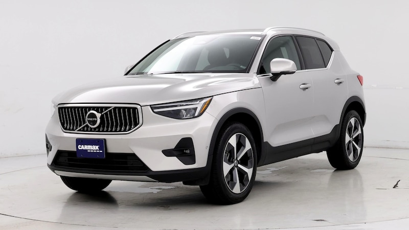 2024 Volvo XC40 B5 Plus 4