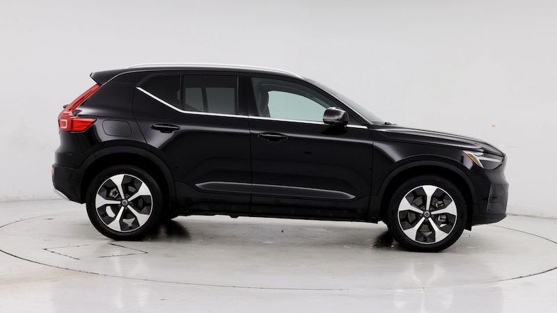 2024 Volvo XC40 B5 Plus 7