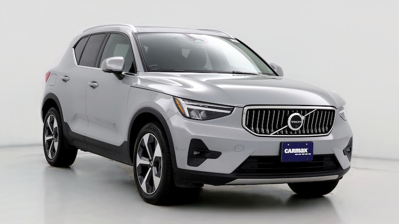 2024 Volvo XC40 B5 Plus Hero Image