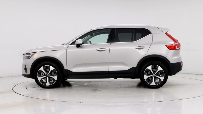 2024 Volvo XC40 B5 Plus 3