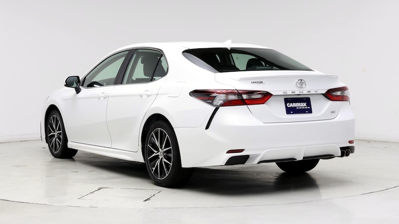 2024 Toyota Camry SE 2