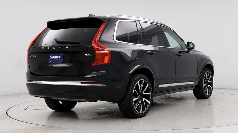 2024 Volvo XC90 B5 Plus 8