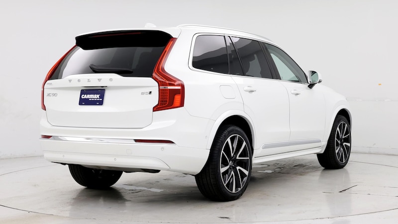 2024 Volvo XC90 B5 Plus 8