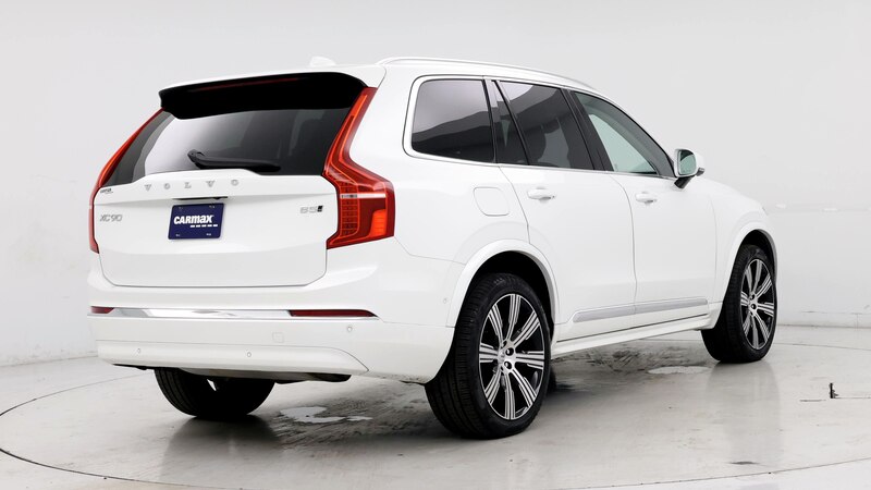 2024 Volvo XC90 B5 Plus 8