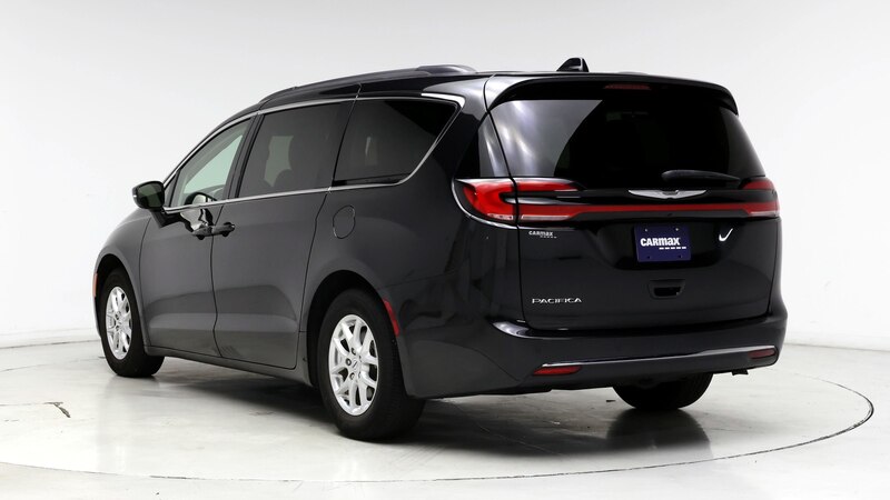 2022 Chrysler Pacifica Touring L 2