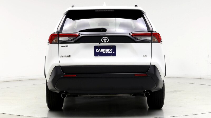 2019 Toyota RAV4 LE 6