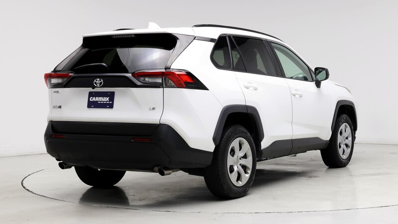 2019 Toyota RAV4 LE 8