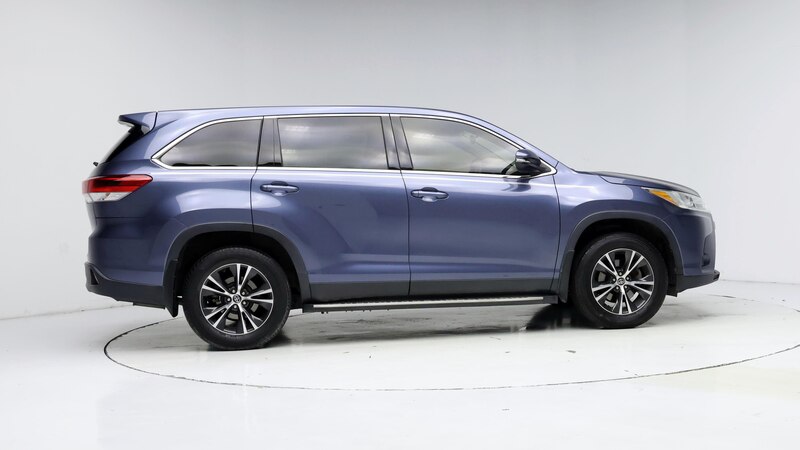 2019 Toyota Highlander LE 7