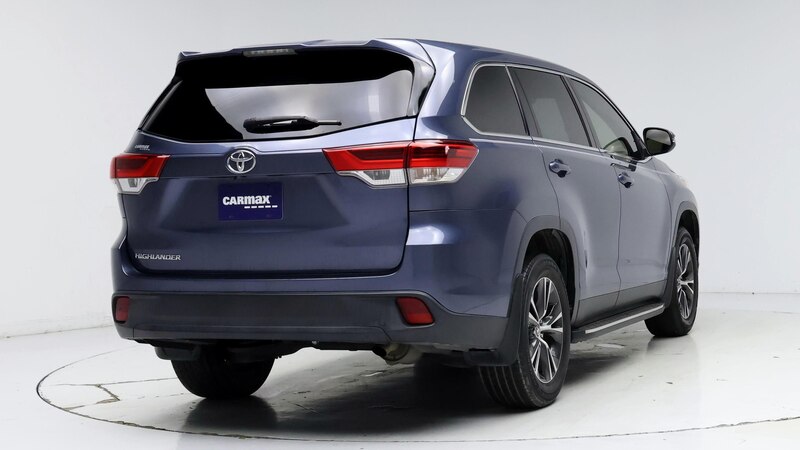 2019 Toyota Highlander LE 8