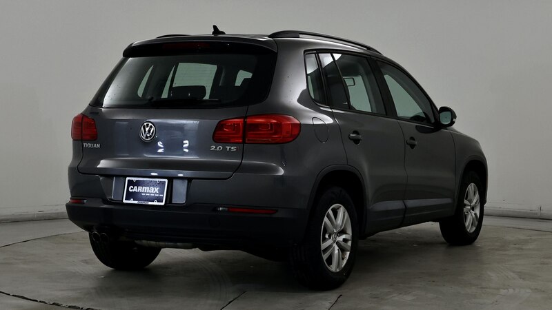 2015 Volkswagen Tiguan S 8