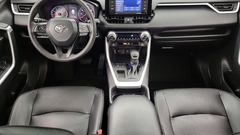 2021 Toyota RAV4 XLE 9