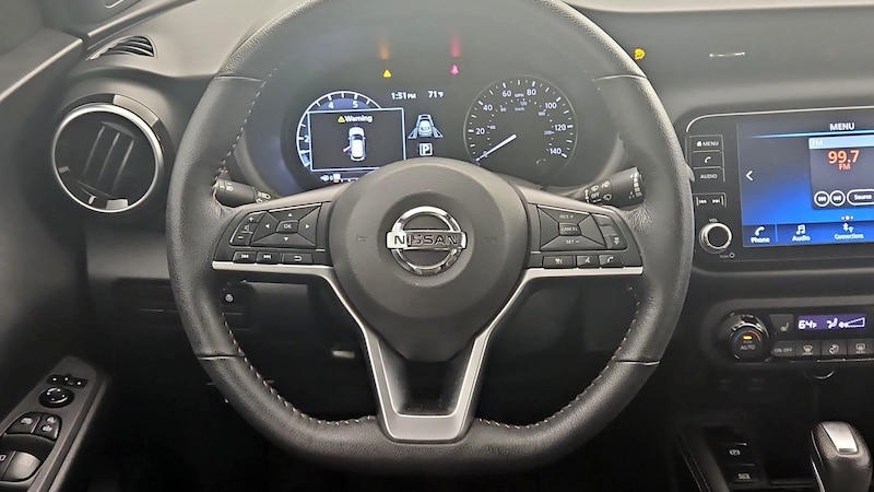 2021 Nissan Kicks SR 10