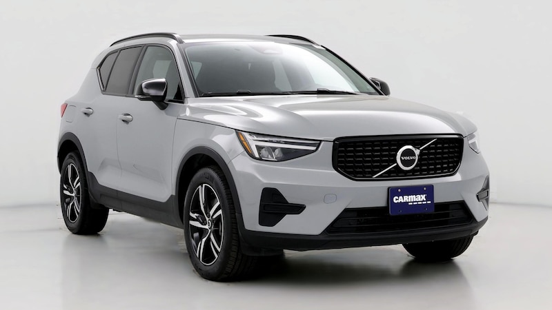 2024 Volvo XC40 B5 Core Hero Image