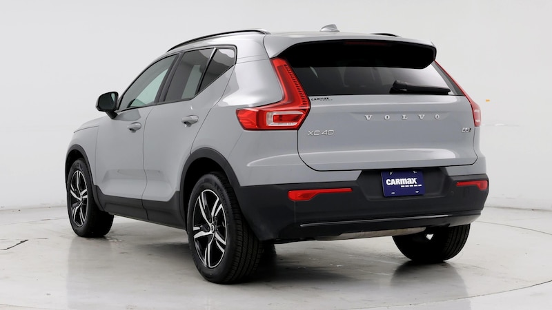 2024 Volvo XC40 B5 Core 2