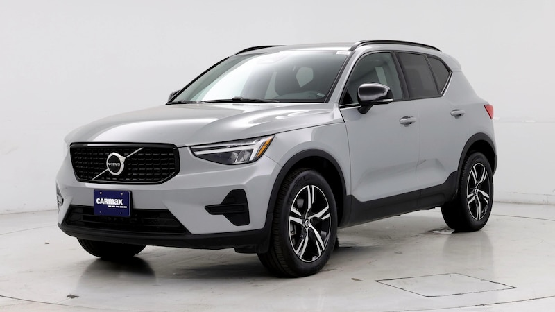 2024 Volvo XC40 B5 Core 4