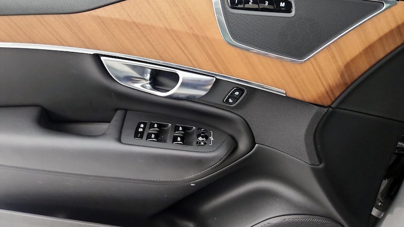 2024 Volvo XC90 B5 Plus 12