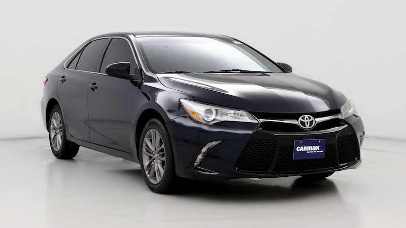 2016 Toyota Camry SE Hero Image